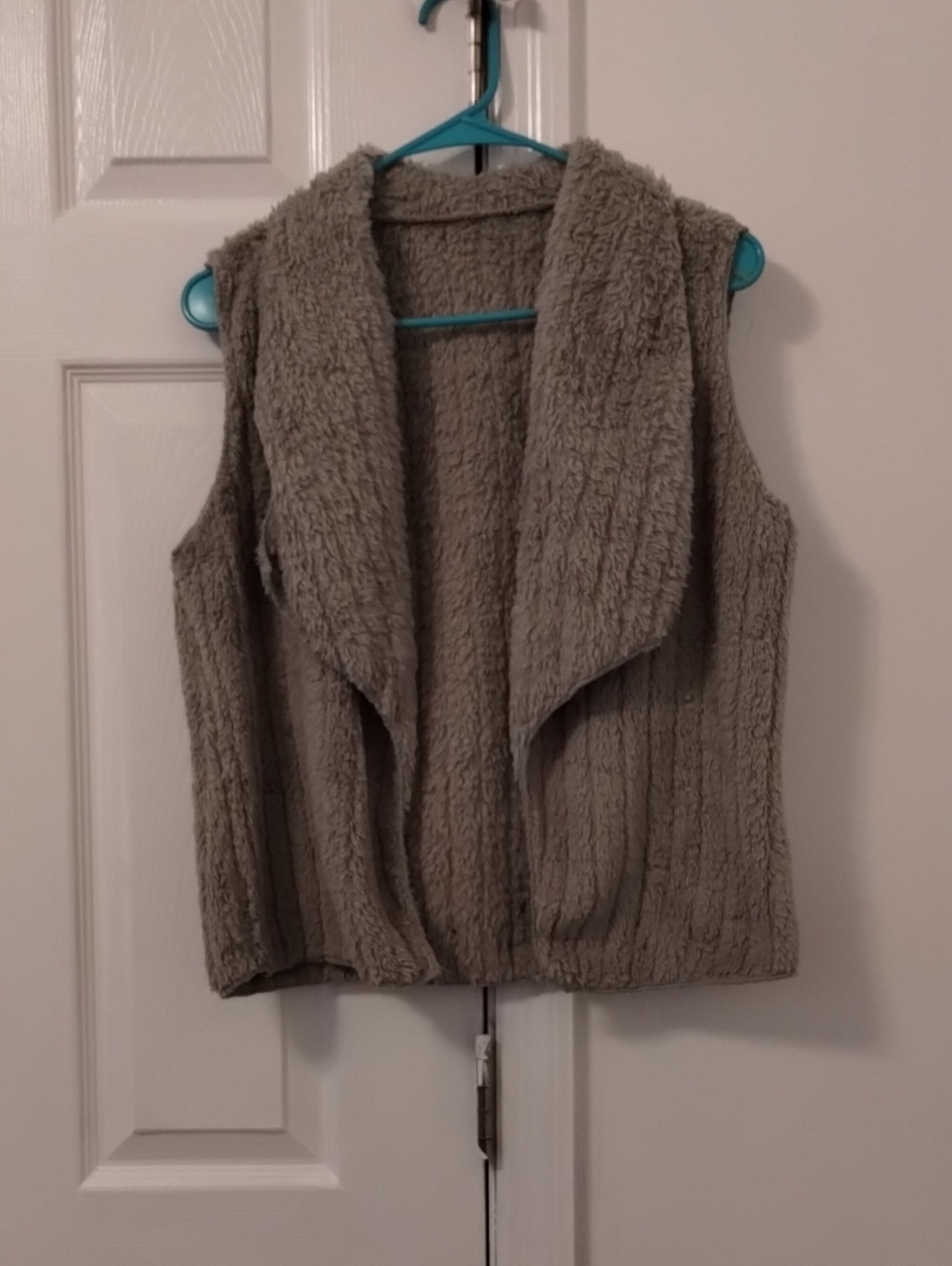 Cozy Open-Front Sleeveless Faux-Sherpa Vest - Taupe